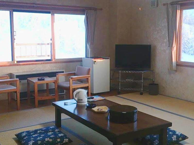 Ryounkaku Kamifurano Buitenkant foto